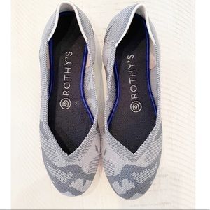 Rothy’s grey camouflage print round toe flats size 6.5